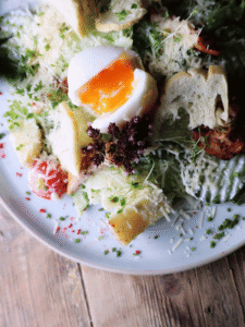 Sarvik restoran menüü ceasar salat